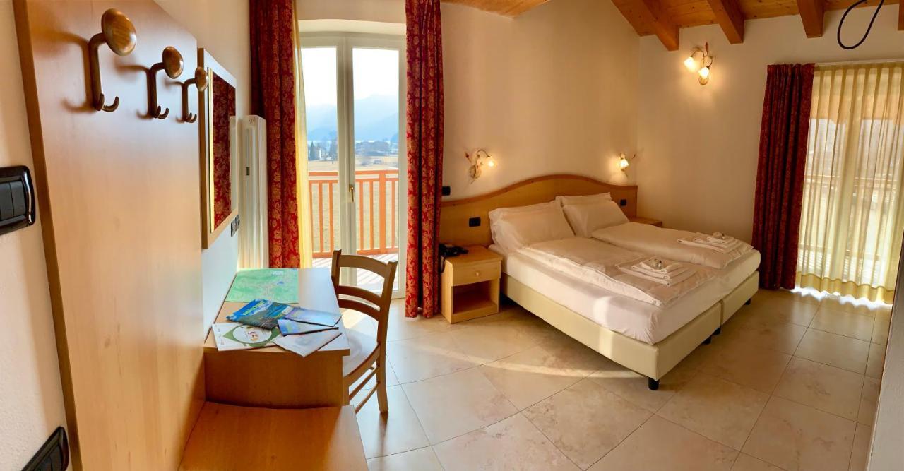 Alpieve Albergo Pieve Pieve Di Ledro Luaran gambar